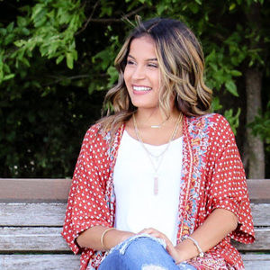 Meet your Posher, Gabriela